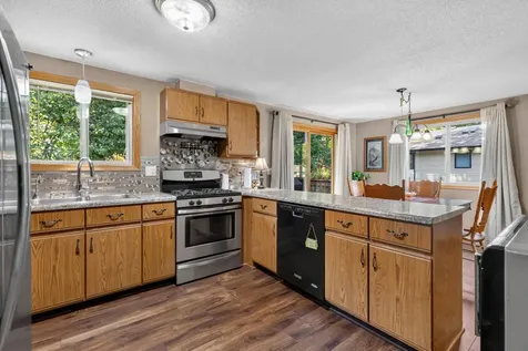 5795 Amy Lane Maple Plain MN 55359