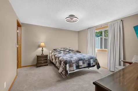 5795 Amy Lane Maple Plain MN 55359