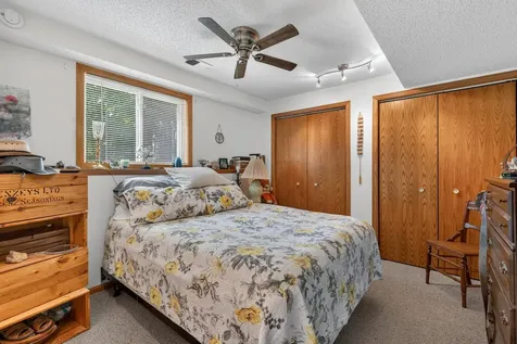 5795 Amy Lane Maple Plain MN 55359