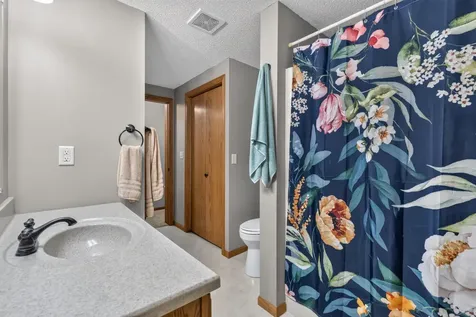 5795 Amy Lane Maple Plain MN 55359
