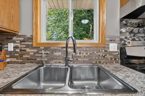 5795 Amy Lane Maple Plain MN 55359