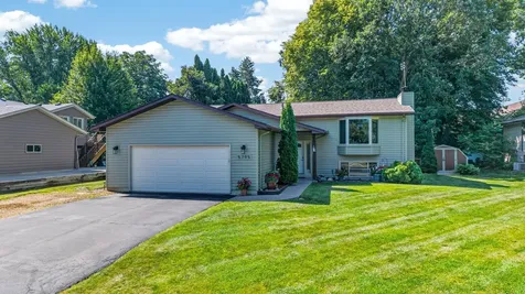 5795 Amy Lane Maple Plain MN 55359