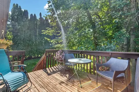 5795 Amy Lane Maple Plain MN 55359