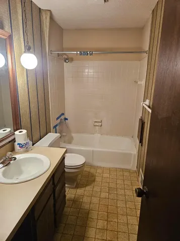 7408 W 100th Street Bloomington MN 55438