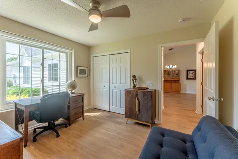 737 Markgrafs Lake Draw Woodbury MN 55129