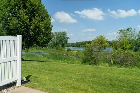 737 Markgrafs Lake Draw Woodbury MN 55129