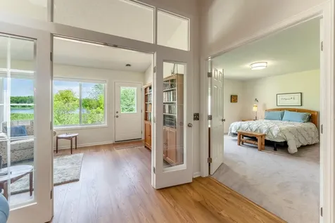 737 Markgrafs Lake Draw Woodbury MN 55129