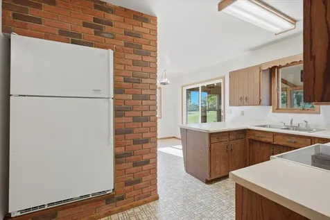 796 Magnor Lake Drive Clayton WI 54004