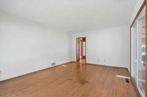 796 Magnor Lake Drive Clayton WI 54004