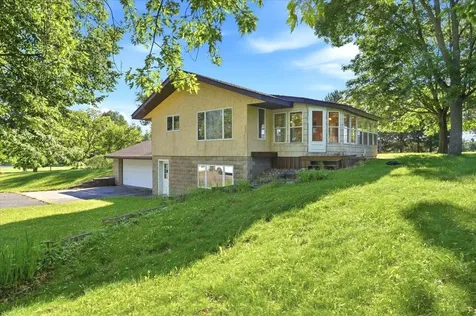 796 Magnor Lake Drive Clayton WI 54004