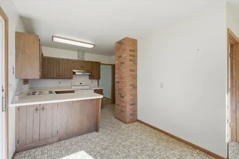 796 Magnor Lake Drive Clayton WI 54004
