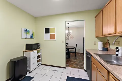 1224 Wagon Wheel Road Hopkins MN 55343
