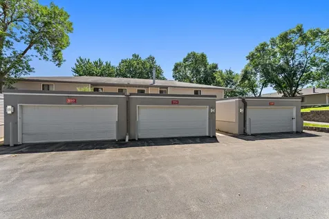 1224 Wagon Wheel Road Hopkins MN 55343