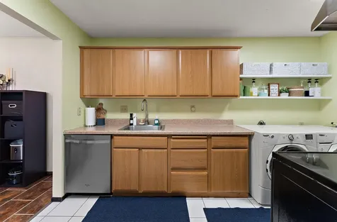 1224 Wagon Wheel Road Hopkins MN 55343