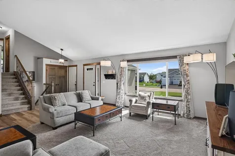 26412 25th Street W Zimmerman MN 55398