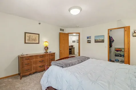 8443 Cortland Road Eden Prairie MN 55344