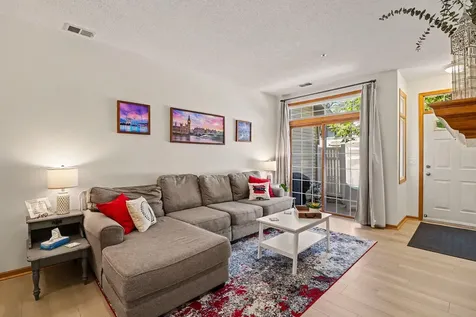 8443 Cortland Road Eden Prairie MN 55344