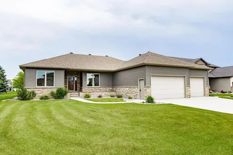 3814 22nd Avenue S Moorhead MN 56560