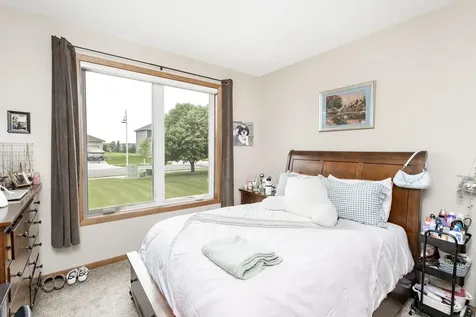 3814 22nd Avenue S Moorhead MN 56560
