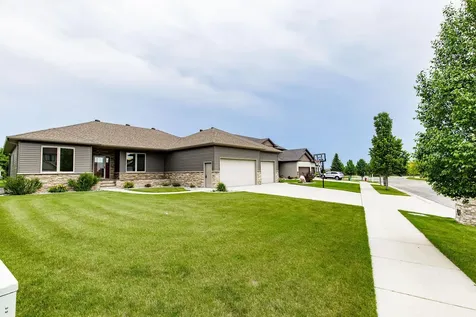 3814 22nd Avenue S Moorhead MN 56560