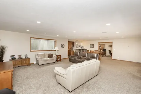 3814 22nd Avenue S Moorhead MN 56560
