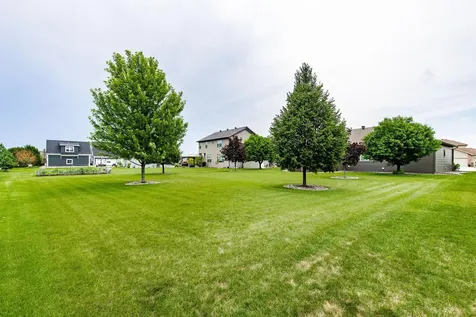 3814 22nd Avenue S Moorhead MN 56560