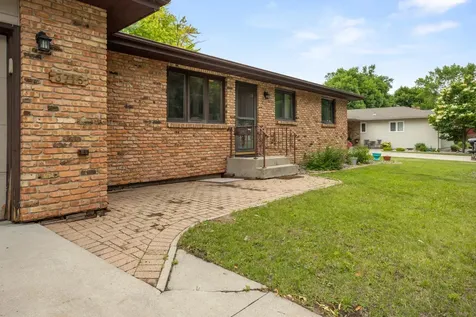 3715 Burritt Street S Fargo ND 58104