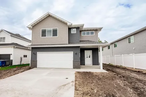2626 36th Avenue S Moorhead MN 56560