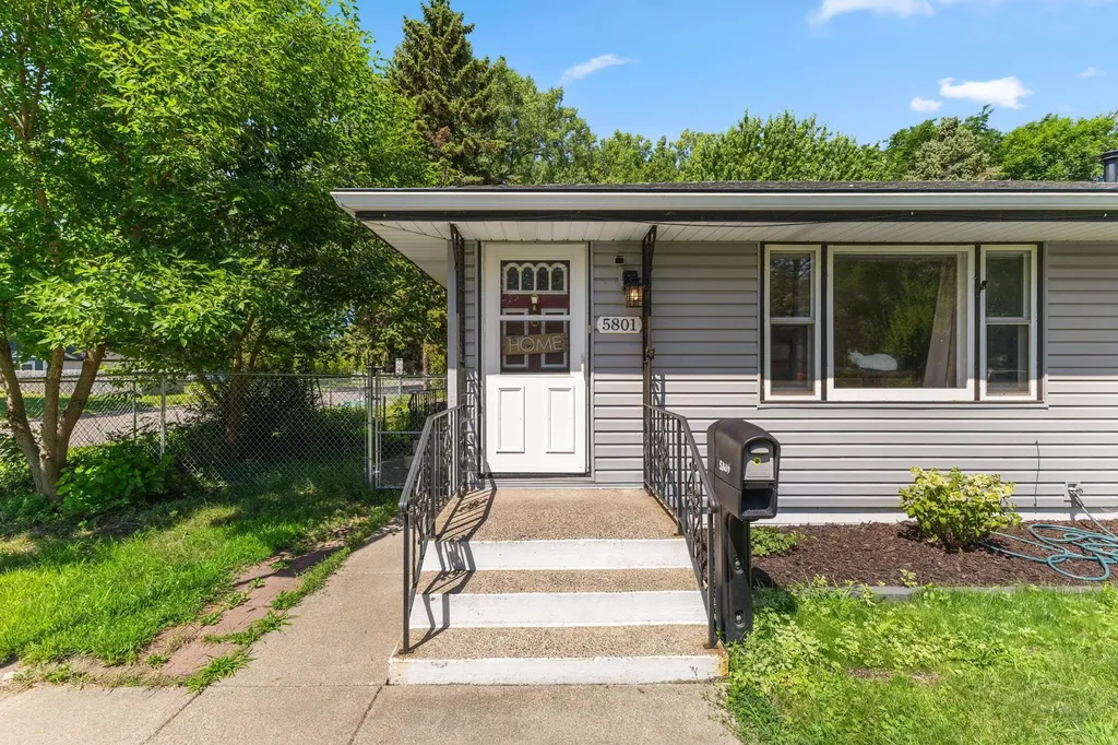 5801 Orchard Avenue N Crystal MN 55429