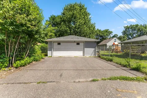 5801 Orchard Avenue N Crystal MN 55429