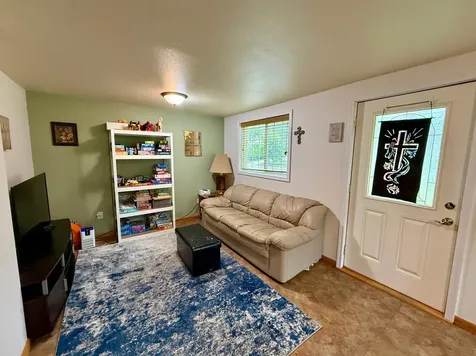 744 5th Avenue NW Valley City ND 58072