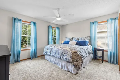 7527 Hampton Lane Shakopee MN 55379