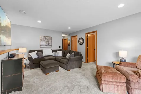 7527 Hampton Lane Shakopee MN 55379
