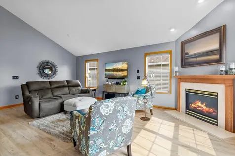 7527 Hampton Lane Shakopee MN 55379