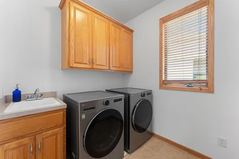6172 104th Circle N Brooklyn Park MN 55443