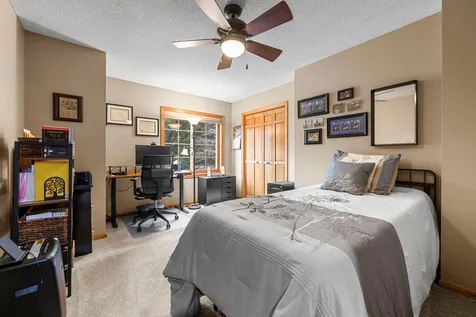 12500 Dorchester Trail Apple Valley MN 55124