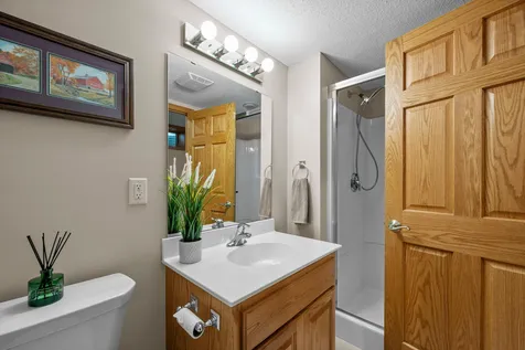 12500 Dorchester Trail Apple Valley MN 55124