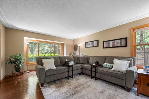 12500 Dorchester Trail Apple Valley MN 55124