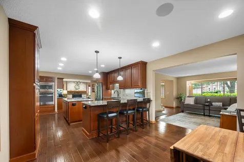 12500 Dorchester Trail Apple Valley MN 55124