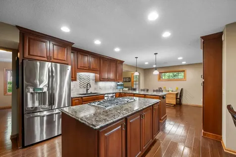 12500 Dorchester Trail Apple Valley MN 55124