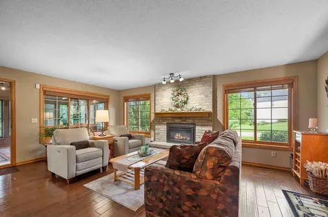 12500 Dorchester Trail Apple Valley MN 55124