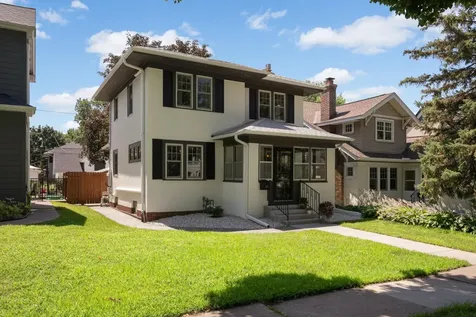 2132 Stanford Avenue Saint Paul MN 55105