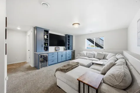 1819 67th Avenue S Fargo ND 58104