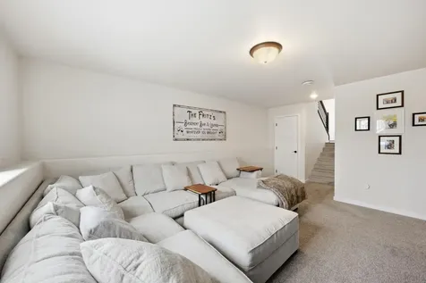 1819 67th Avenue S Fargo ND 58104
