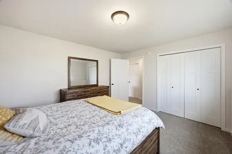 1819 67th Avenue S Fargo ND 58104