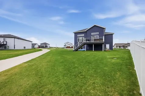 1819 67th Avenue S Fargo ND 58104