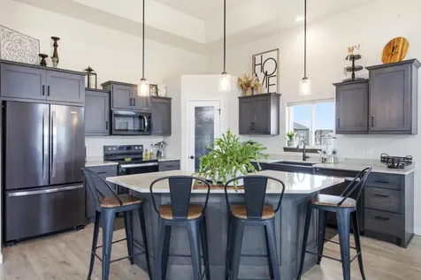 1819 67th Avenue S Fargo ND 58104