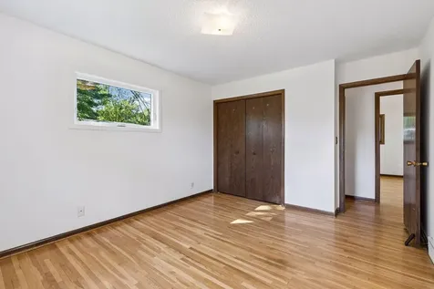 16329 Temple Terrace Minnetonka MN 55345