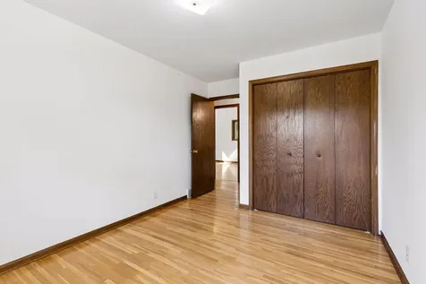 16329 Temple Terrace Minnetonka MN 55345
