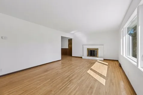 16329 Temple Terrace Minnetonka MN 55345